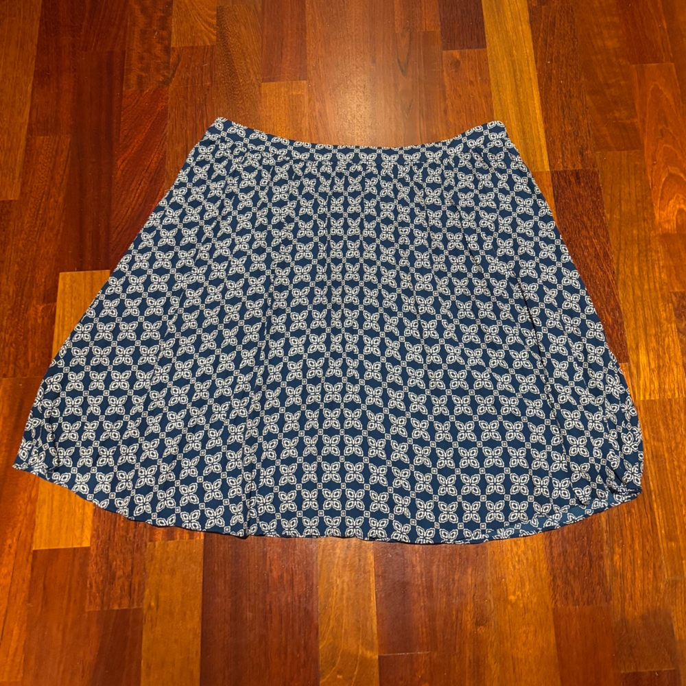 J. Crew Navy and White Geometric Circle Skirt- pleated mini